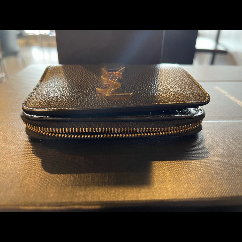 YSL SMALL ZIPPERED wallet